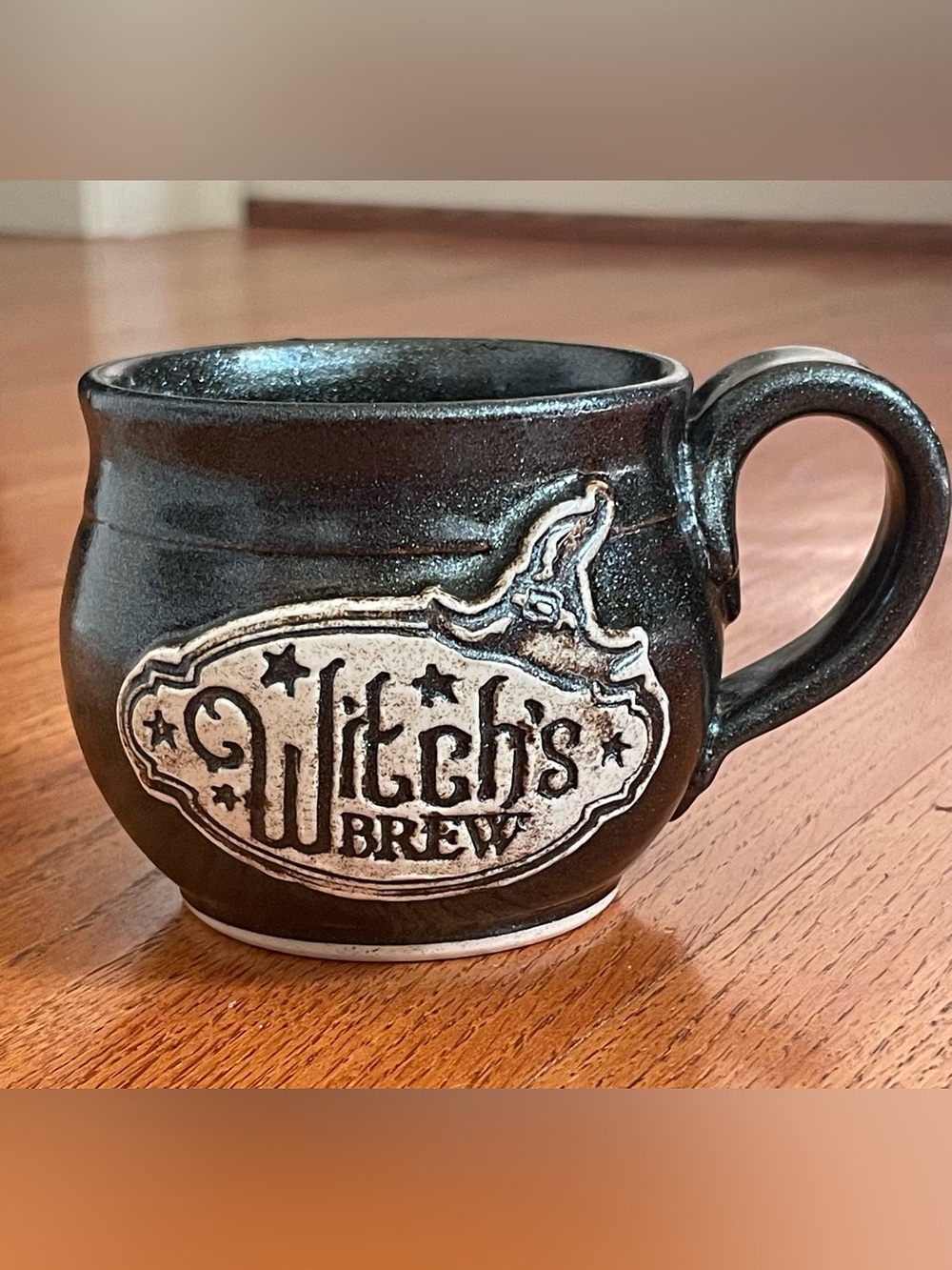 EUC Witch's Brew Black/Green Glimmer Cauldron Ceramic Mug.